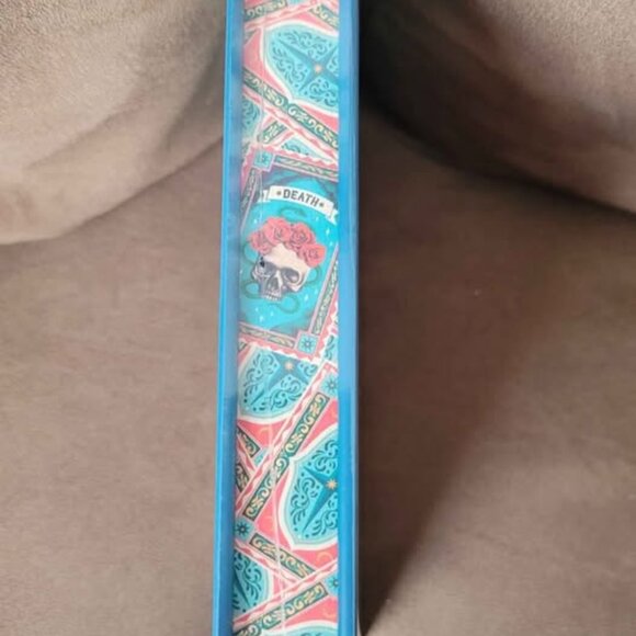 **NEW & SEALED** The Dead Guy Next Door by Lucy Score, Bookish Box Darkly - Picture 7 of 11